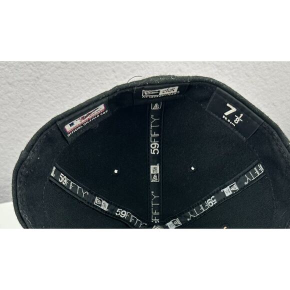 New Era 59Fifty Miami‎ Marlins Black MLB Fitted Hat Cap 7 1/8 Baseball Flat Bill - Picture 6 of 7